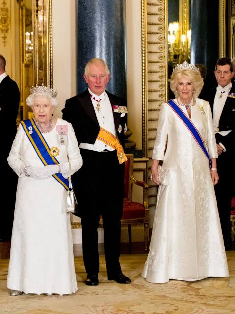 La reina Isabel II quiere que Camilla Parker se convierta en reina consorte