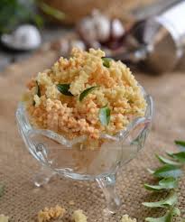Campurkan tepung beras dan garam, tuangkan santan, aduk rata hingga tepung beras larut. Resepi Muruku Kacang Kuda