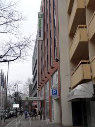 82 fotoğrafı görüntüle ve 3.447 yorumu oku. Parkhaus Premier Inn Berlin City Centre Berlin Mitte Holidaycheck Berlin Deutschland