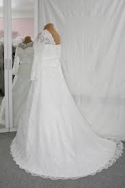 For australia, the ee20 diesel engine was first offered in the subaru br outback in 2009 and subsequently powered the subaru sh forester, sj forester and bs outback. Neu Brautkleid Hochzeitskleid 46 48 Ivory Spitze Nazzals Traumhochzeit Brautkleider Und Abendkleider In Berlin Spandau