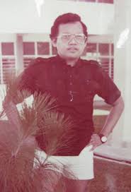 Dalam 15 tahun, ia telah menduduki berbagai jabatan mulai dari anggota dewan eksekutif negara bagian hingga menjadi ketua menteri. 4 Surprising Things About Ibrahim Ali From His Ex Teacher