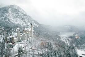 Hi all, i know the neuschwanstein castle is closed on christmas day. A Guide To Visiting Neuschwanstein Castle In Germany Find Us Lost