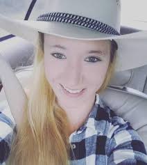 Amanda Conant's Instagram, Twitter & Facebook