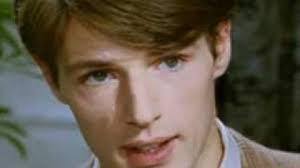 La boum est un film mythique des années 80 qui a marqué sa génération. La Boum 2 Que Sont Devenus Les Partenaires De Sophie Marceau Premiere Fr