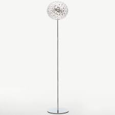 Kartell Planet Led Stehleuchte Kristallklar Led Stehleuchte Led Und Stehlampe