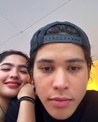Kyle Echarri and Andrea Brillantes aka #KyleDrea . Yes, super BFF si Kyle  and Andrea. Yan naman nagustuhan ko Kay Kyle never Niya pinabayaan si  Andrea, like napaka genuine ng friendship nila.