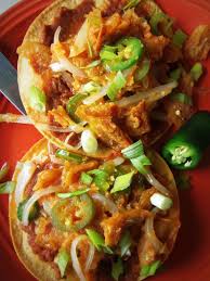 Bistec Ranchero En Salsa Roja Spicy Chicharron Tostadas Mexican Food Recipes Authentic Mexican Food Recipes Food