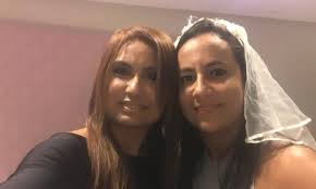 Elle est députée européenne de 2004 à 2016, puis. Promotora Que E Madrinha De Casamento De Advogada De Flavio Bolsonaro Deixa Investigacao Sobre Senador Istoe Independente