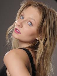 Avery Mae (@averymaebowman) • Instagram photos and videos