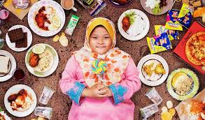Ini ialah untuk mengurangkan risiko anak tercekik. Lihat Apa Yang Dimakan Kanak Kanak Seluruh Dunia Dalam Tempoh Seminggu
