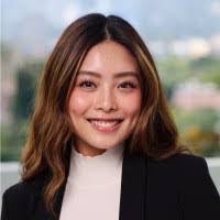 Erin Starkweather's Instagram, Twitter & Facebook