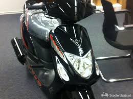4 takt en injectie scooters: Gloednieuwe Btc City Scooter Scooterplaats