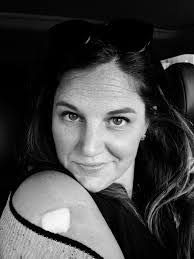 Jessica Butts's Instagram, Twitter & Facebook