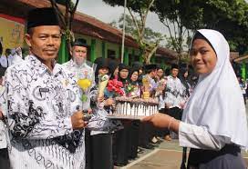 Maybe you would like to learn more about one of these? Ungkapan Bunga Dan Kue Tart Di Hari Guru Nasional Siedoo