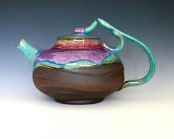Best 25 Ceramic Teapots Ideas On Pinterest Teapot Ceramic Ceramic Teapots Stoneware Teapot Tea Pots Entertain elegantly, make a tea party and use some of these lovely teapots!