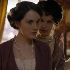 Lady Mary Crawley è iconica per 1 ora e 8 minuti di fila (episodio 1.1) :  r/DowntonAbbey