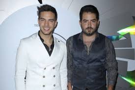 José eduardo derbez continúa escribiendo su historia en la actuación con pasos firmes. Ynxu T3cy Szpm