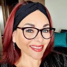 Vicki Mooney's Instagram, Twitter & Facebook