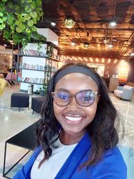 The Golden Q4 — Where Smart Sellers Win 🛍️ · Max Business School™