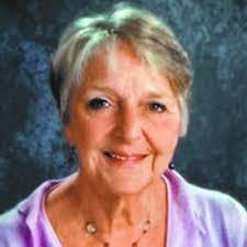 Elizabeth Knapp's Instagram, Twitter & Facebook