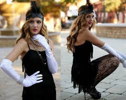 Tandis qu'une traîne en soie fluide glisse derrière. Epingle Sur Mode Femme