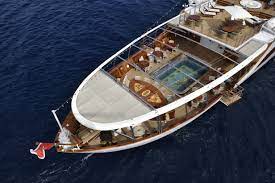 Christina o was launched in 1943. Heidi Klum Weds On Jackie Kennedy And Aristotle Onassis Superyacht Christina O Yacht Harbour