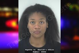 Lydia Spear's Instagram, Twitter & Facebook