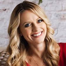 Happiest of birthdays to Kellie Marshall 🥳 Thank you for your amazing  dedication to the salon and all of the hard work you pour into your  clients! We are thankful for you