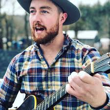 Lee Biddle's Instagram, Twitter & Facebook