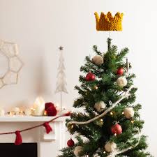 4.2 out of 5 stars 598. Knit Kit Crown Christmas Tree Topper Lauren Aston Designs