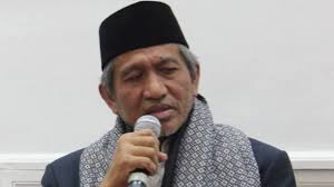 Pemberitaan tentang diangkatnya manusia sebagai khalifah mengandung hikmah dan rahasia yang datang dalam bentuk perdebatan antara malaikat dan allah 13 pendidikan agama islam sikap dan perilaku sikap atau perilaku yang perlu kita biasakan sebagai cerminan penghayatan akan tugas. Kiai Ahsin Sakho Tugas Manusia Menjadi Khalifah Di Bumi Tanpa Dzalim Dan Kesombongan