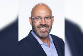 Larry Cuddy's Instagram, Twitter & Facebook