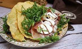 Cuocere tra due fogli di carta forno in una bistecchiera o in una padella larga antiaderente, in tal caso potete evitare l'uso della carta forno. Ricetta Semplicissima Per La Piadina Light Fatta Solo Con Acqua E Farina