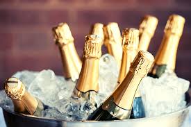 For maximum lifespan in red wines after the bottle has been opened, choose wines that are higher in tannin. How Long Does Prosecco Last 20 Serving And Storage Tips Unraveling Wine