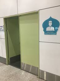 Could anyone tell me at what time the eid ul fitr prayer conducted at national mosque thank you. Ramis Orlu On Twitter Sideentrance This Is The First Time I See That The Female Prayer Room Looks Not Just Equally Nice But Even Nicer Than It S Male Counterpart At Least It S
