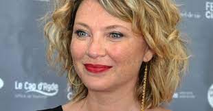 Tandis qu'elle a fait son retour en avril dernier dans la peau de candice renoir pour une saison 8, cécile bois s'est confiée dans les colonnes de nous deux, en. Cecile Bois Candice Renoir Who Is Her Husband Jean Pierre Michael Archyde