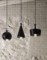 Un viaggio raccontato in prima persona, dove i protagonisti sono l'intuito, la cura del dettaglio e la passione per la bellezza e il design. Aldo Bernardi Online Selection Illuminitaly Lighting Store