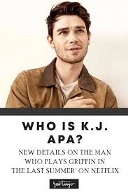 Netflix adalah layanan streaming berbasis langganan yang memungkinkan anggota kami menonton acara tv dan film tanpa iklan di perangkat yang terhubung ke internet. Who Plays Griffin In The Last Summer On Netflix New Details On K J Apa New Details Berklee College Of Music Netflix