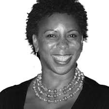 Banged-Up, but Still Sassy, R2-D2 and C-3PO Are Back and Thrilling Fans