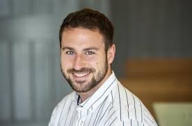 Commercial News Media