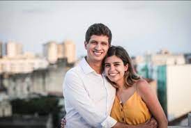 Tabata claudia amaral de pontes (born 14 november 1993) is a brazilian politician and education activist. Joao Campos E Tabata Amaral Sao Diagnosticados Com A Covid 19 Super Radio Tupi