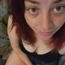 I'm sure no one cares but I'm 40 days sober today.🌸