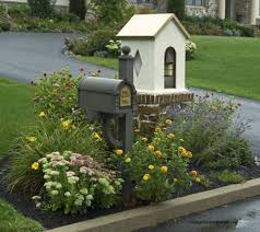 Gorgeous Mail Box Landscaping Ideas 290 Home And Apartment Ideas Mailbox Landscaping Mailbox Garden Landscape Design