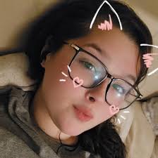 Are there any book lovers who also like Dunkin?