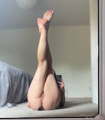 Emo teen laney filmed masturbating on the floor. I Was Masturbating On The Floor Squirted All Over My Mirror Ooops Nzgonewild