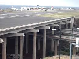 Rua d, edifício 120, aeroporto de lisboa. Aterragem Aeroporto Da Madeira Funchal Airbus A330 200 Tap Portugal Landing At Madeira Airport Youtube