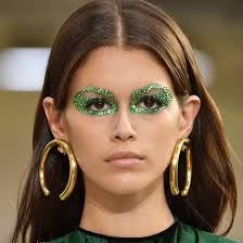 Pat Mcgrath Valentino Spring 2019 Paris Fashion Week Makeup Makeuplooks Wedding Makeup Tips Runway Makeup Green Makeup