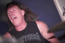 drummer seeking emo or post hardcore band