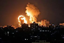 Desde este lunes, grupos armados palestinos han estado lanzando cohetes en la franja de gaza hasta israel. 8ly Y2s7jqicbm