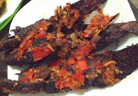 Bagaimana nak membakar 90 kalori ikan keli goreng. Senangnya Masak Resepi Ikan Keli Goreng Berlada Sedap Facebook